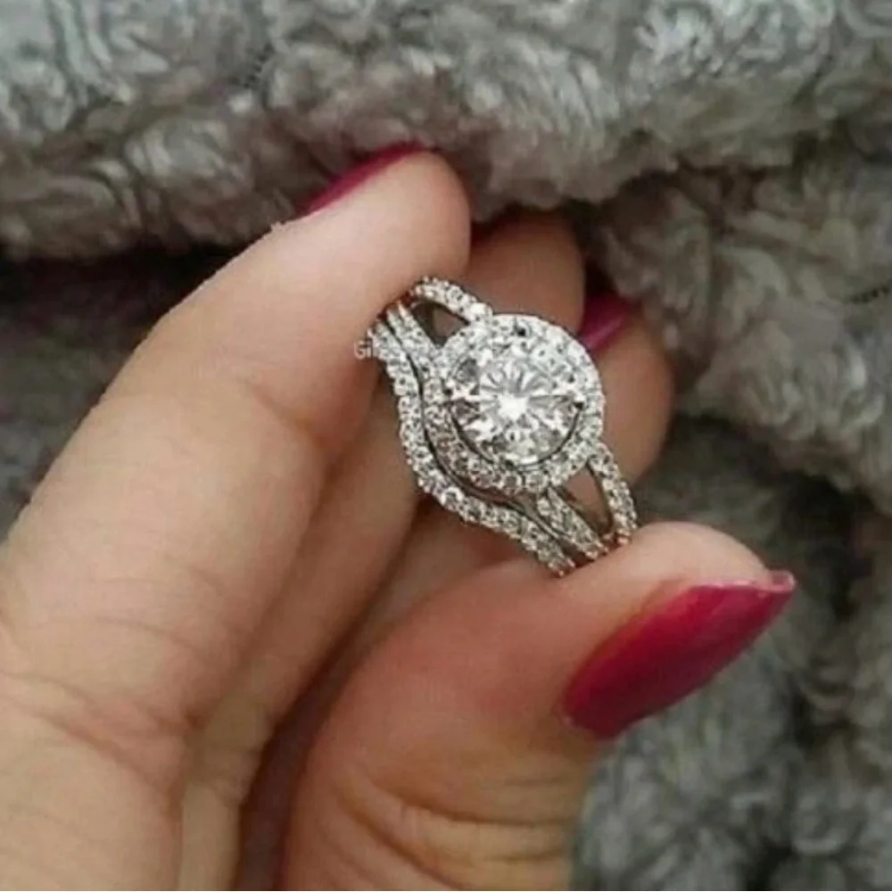 Elegant 14K White Gold Engagement & Bridal Ring Set - Picture 2 of 2
